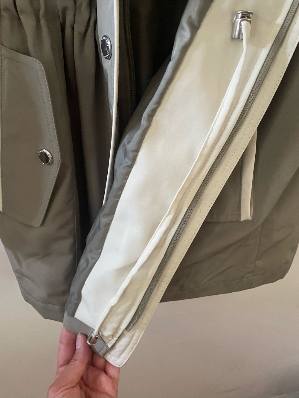 Liz Claiborne Light Gray Trench Coat with Off-White Trim - Picture 7 of 9